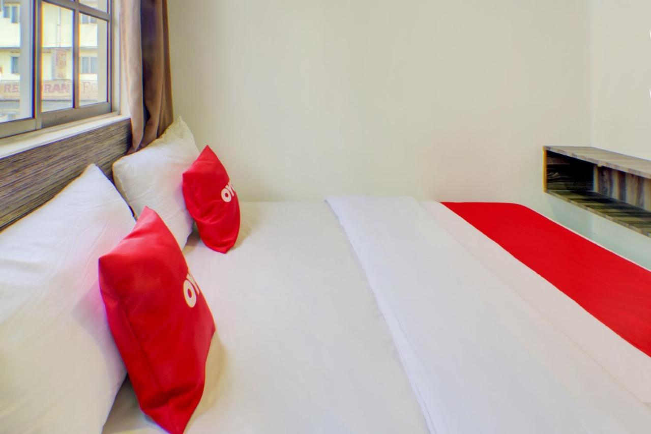 Oyo 90028 Ragula Hotel Johor Bahru Bagian luar foto